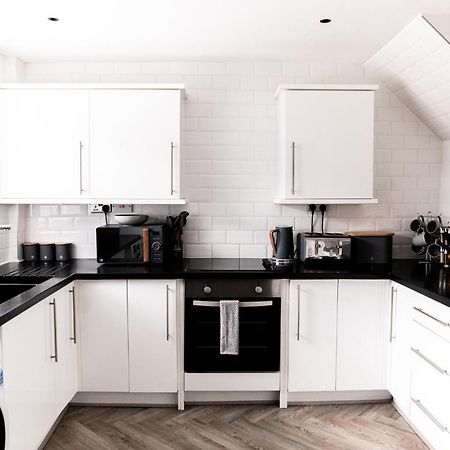 Inviting 3-Bed House In Mánchester Exterior foto